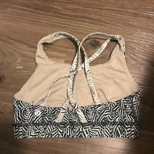 Size 4 lululemon supportive bra